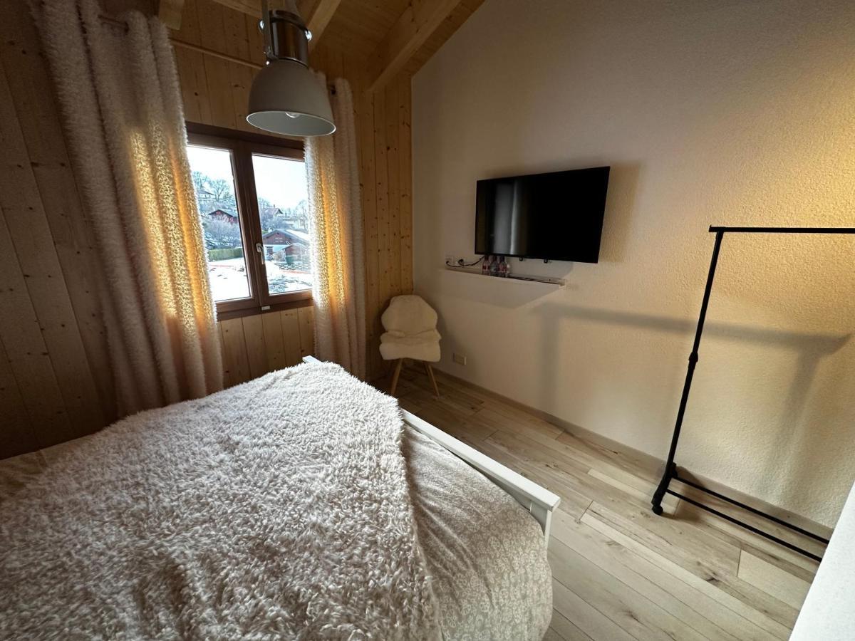 Chambres D'Hotes Les Louettes A Sapinhaut Canton Du Valais Saxon Bagian luar foto
