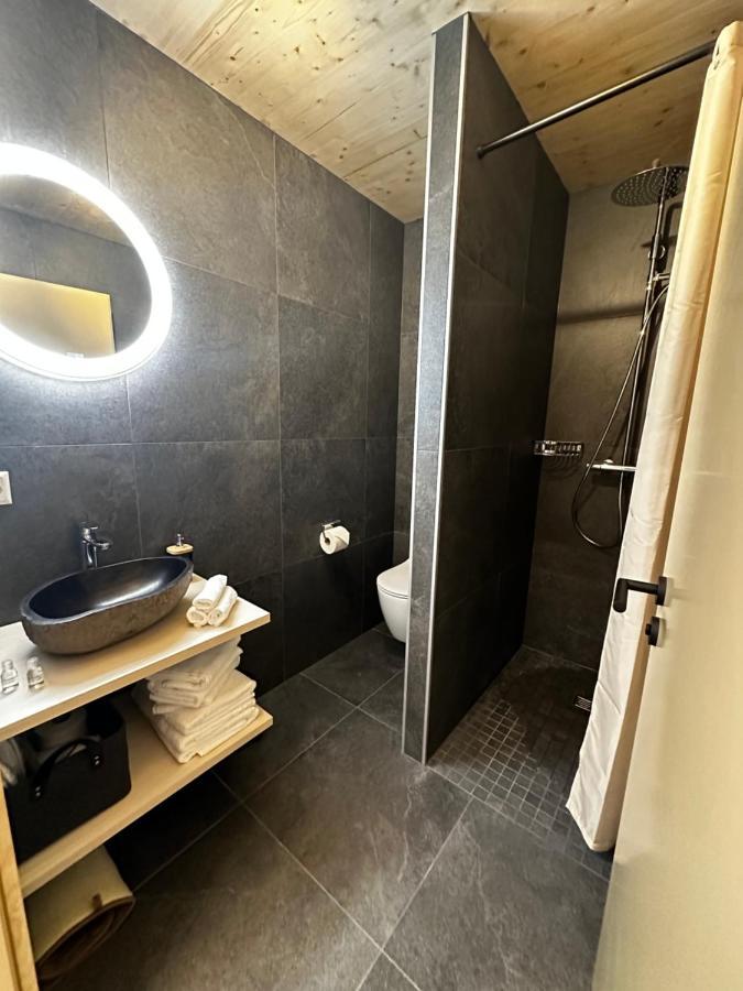 Chambres D'Hotes Les Louettes A Sapinhaut Canton Du Valais Saxon Bagian luar foto