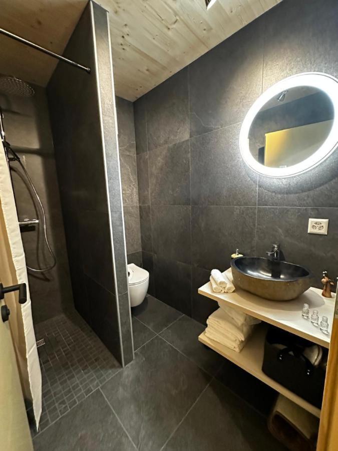 Chambres D'Hotes Les Louettes A Sapinhaut Canton Du Valais Saxon Bagian luar foto